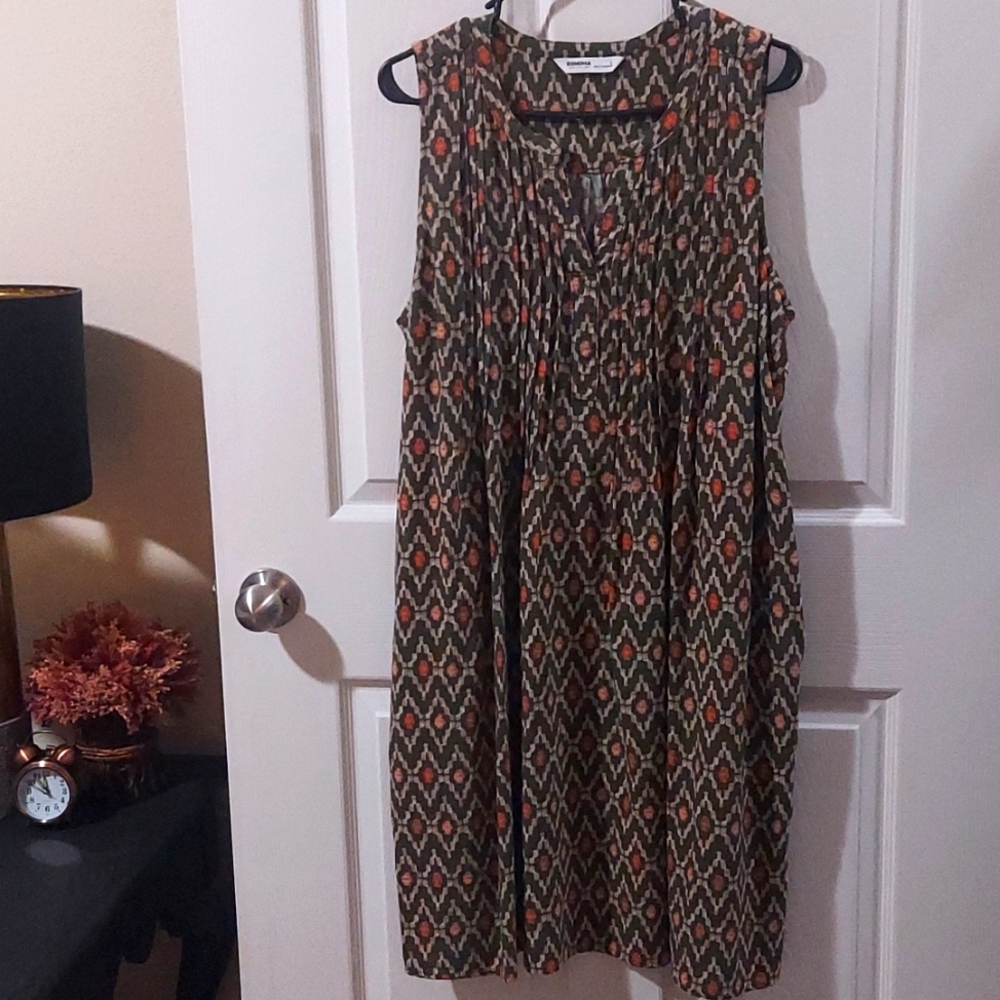 NWOT Size LG Summer Dress